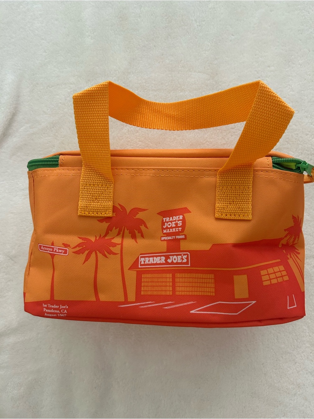 Trader Joe’s Mini Insulated Bag -
Orange
.